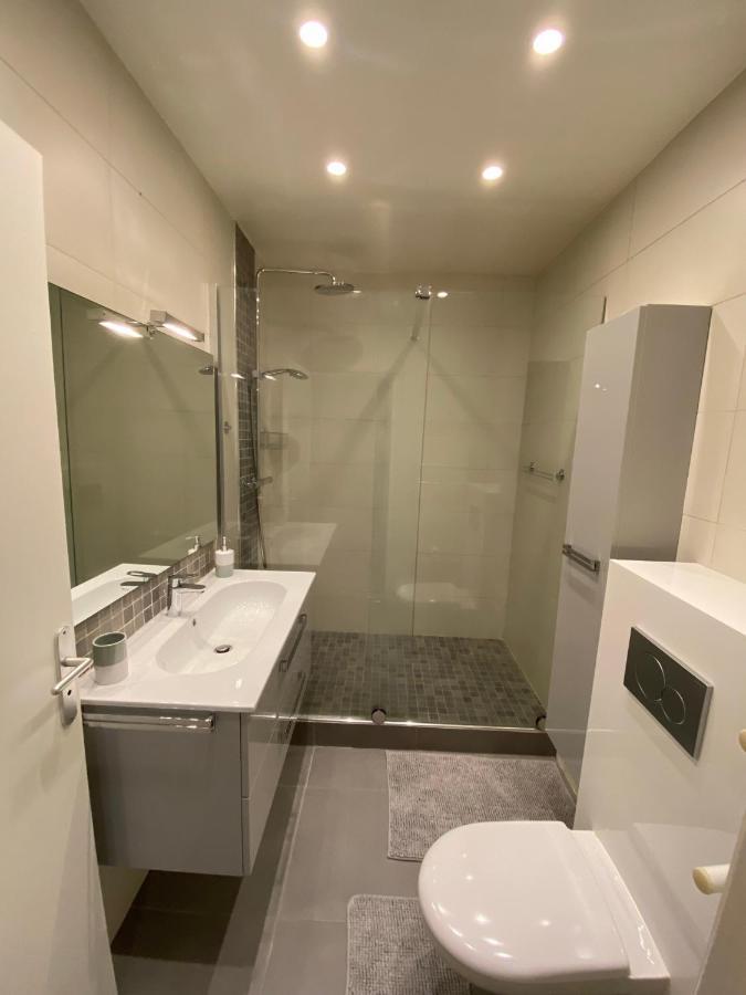 Appartement 2 Pieces De 44M² En Centre Ville Magny-les-Hameaux Kültér fotó