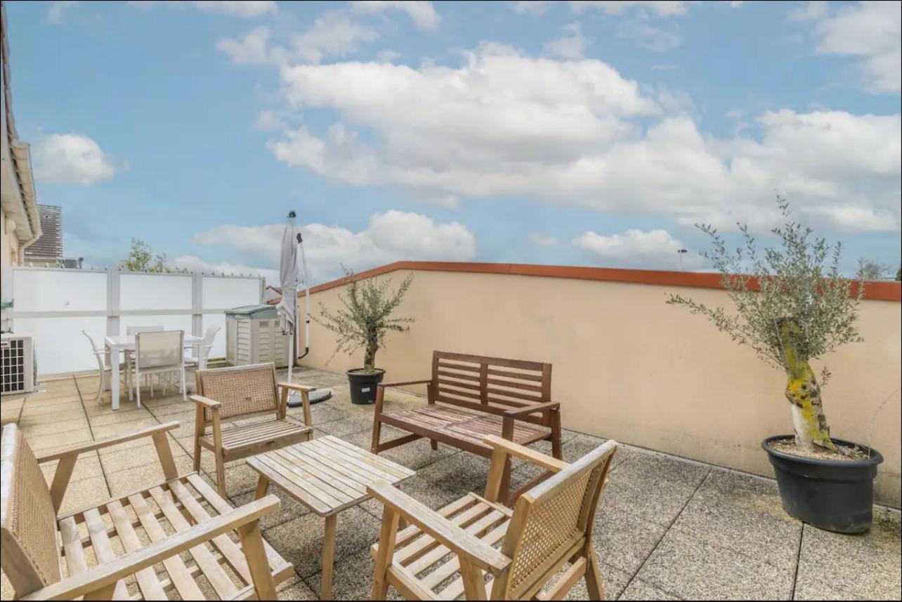 Appartement 2 Pieces De 44M² En Centre Ville Magny-les-Hameaux Kültér fotó